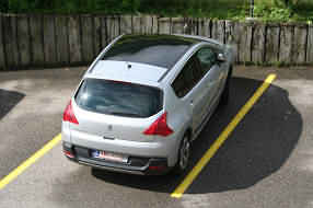 Peugeot parked at Postillion Motel 06/06/2012