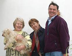 Visitors to Astratigos.